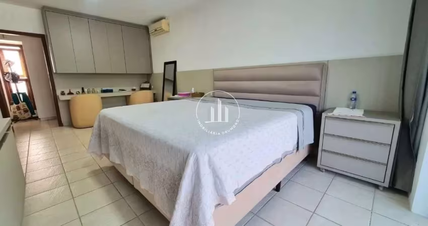 Casa 3 Dormitórios, Sendo 2 Suítes