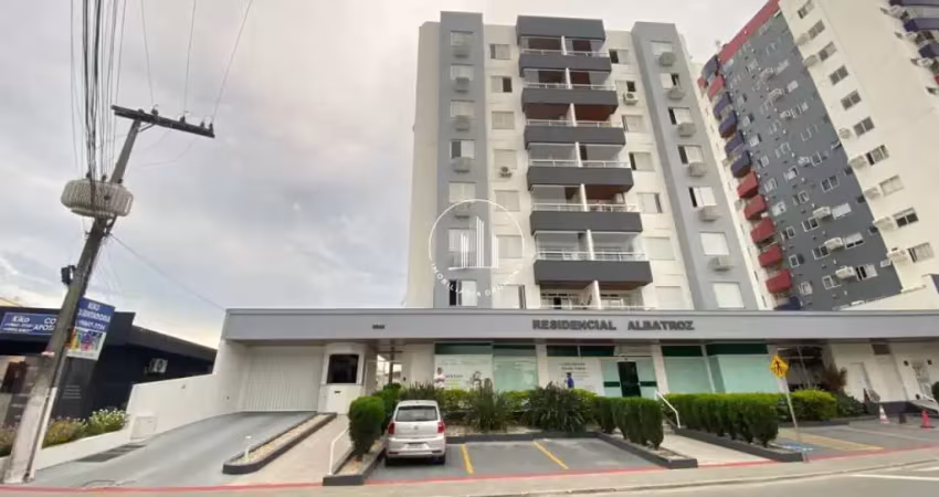 Apartamento 3 Quartos com 1 Suíte e 98m² - Centro