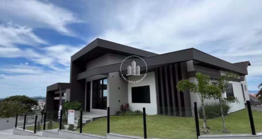 Casa 3 Quartos com Piscina - Pedra Branca