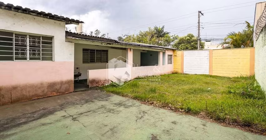 Casa tipo para venda e locação com 5 quartos, sendo 4 suítes, 378m²