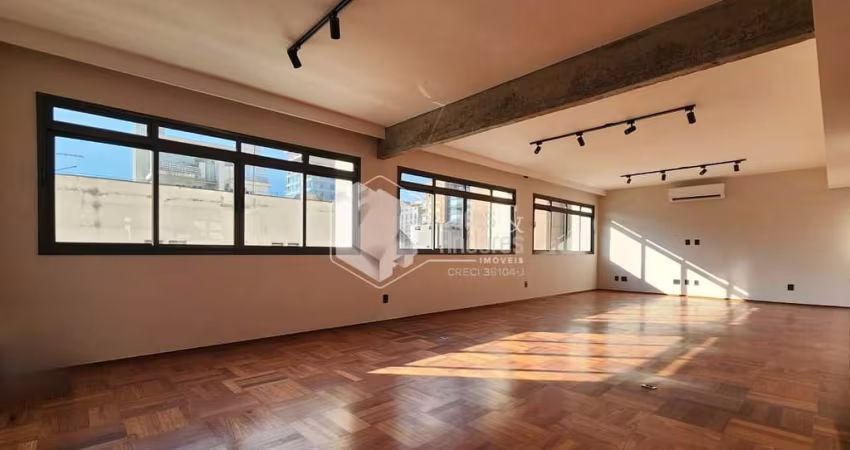 Apartamento tipo para venda com 3 quartos, sendo 3 suítes, 185m²