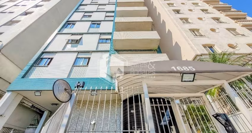 Apartamento tipo para venda com 3 quartos, 212m²