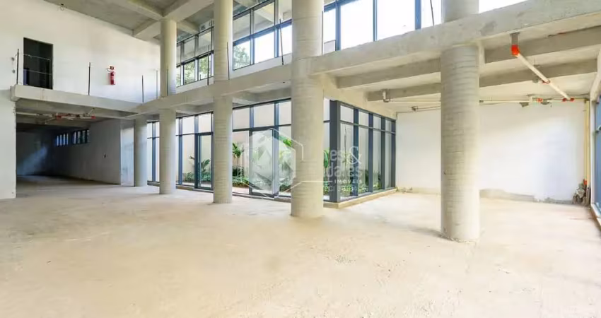 Conjunto comercial para venda e locação em vila ipojuca, 897m²