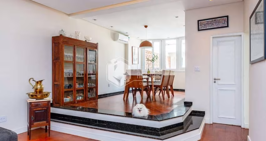 Casa tipo para venda com 4 quartos, sendo 1 suíte, 390m²