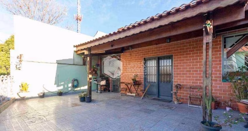 Sobrado à venda com 3 quartos , 5 banheiros e 3 vagas de garagem , bom para morar e excelente  para