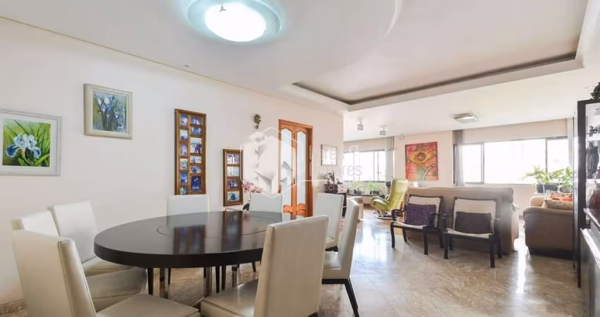 Apartamento tipo para venda com 3 quartos, sendo 1 suíte, 230m²