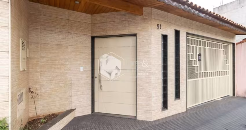 Casa tipo para venda com 2 quartos, sendo 1 suíte, 240m²