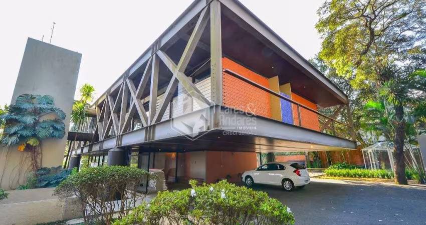 Casa tipo para venda com 4 quartos, sendo 4 suítes, 1,245m²