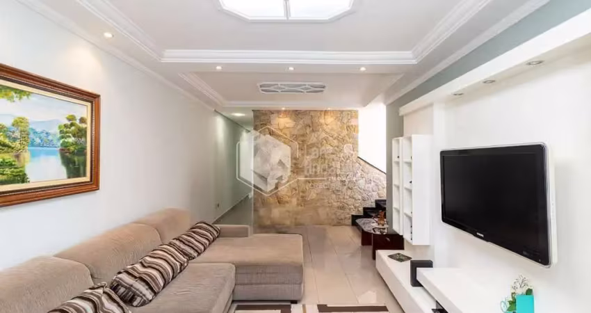 Casa tipo para venda com 3 quartos, sendo 3 suítes, 168m²