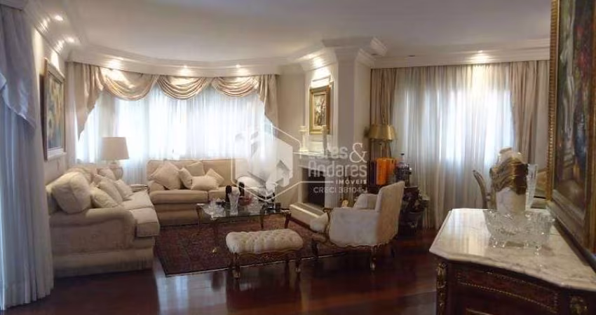 Apartamento à venda, 208 m²  4 suites com uma excelente varanda gourmet 3 vagas de garagem no Alto