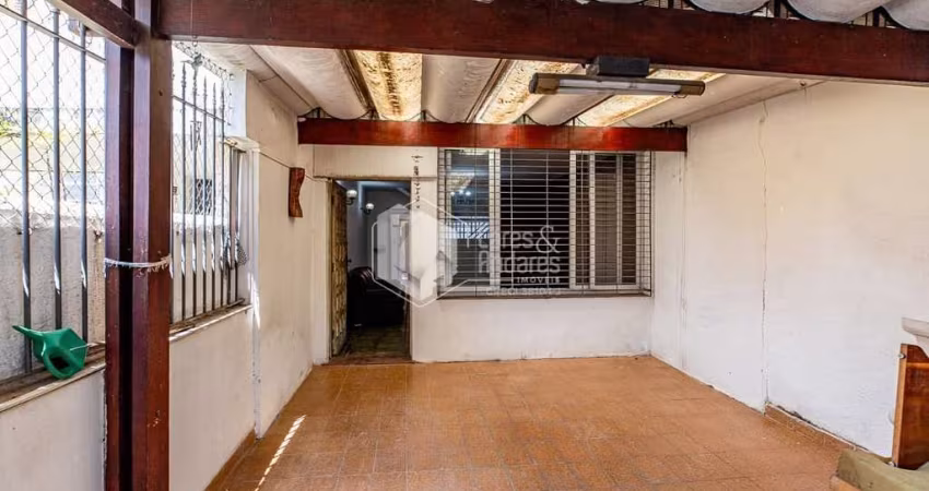 Casa tipo para venda com 3 quartos, 120m²
