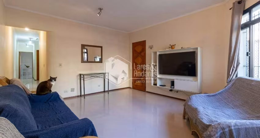 Casa tipo para venda com 3 quartos, 184m²