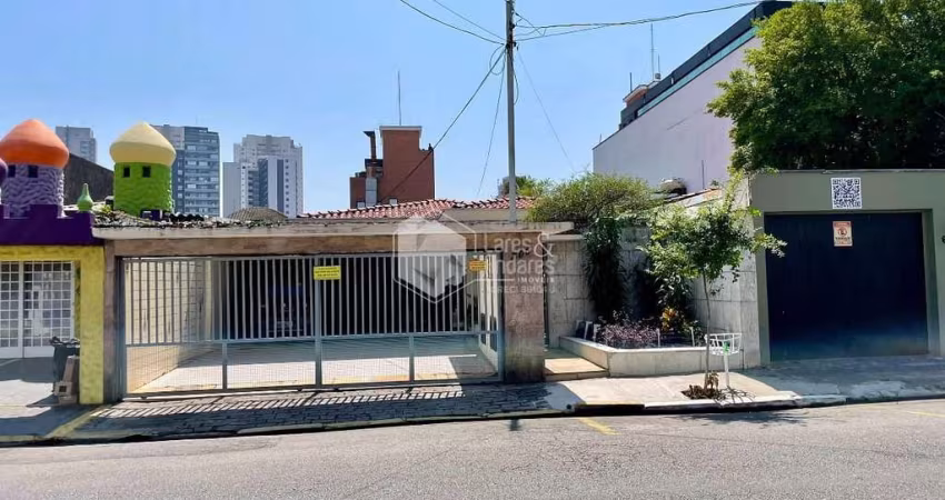 Casa tipo para venda com 4 quartos, sendo 2 suítes, 255m²