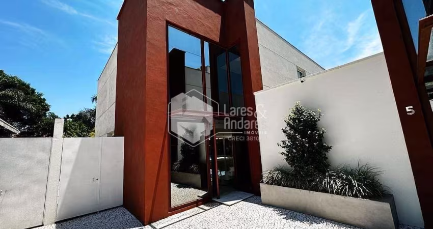 Casa em condomínio para venda com 4 quartos, sendo 4 suítes, 786.97m²