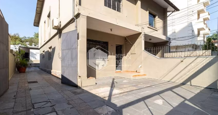 Casa tipo para venda com 3 quartos, 208m²