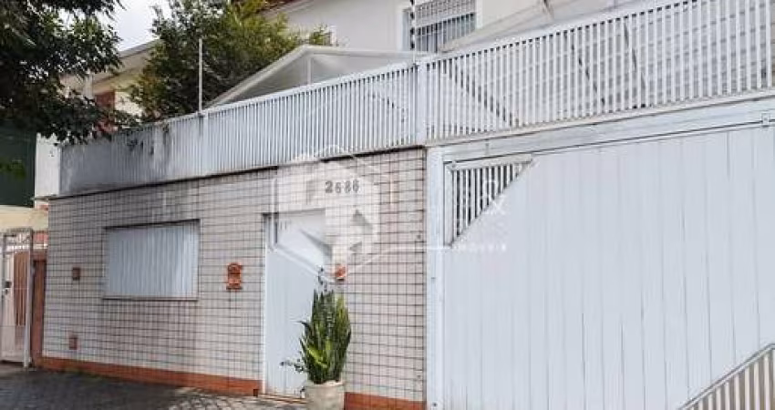 Casa tipo para venda com 3 quartos, sendo 1 suíte, 200m²