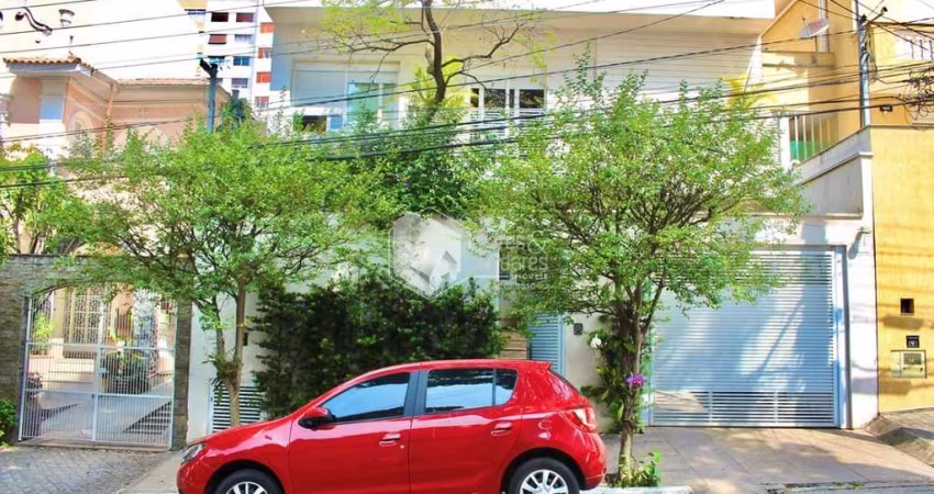 Casa de vila para venda com 3 quartos, sendo 3 suítes, 285m²