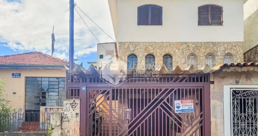 Sobrado para venda com 3 quartos, sendo 1 suíte, 170m²