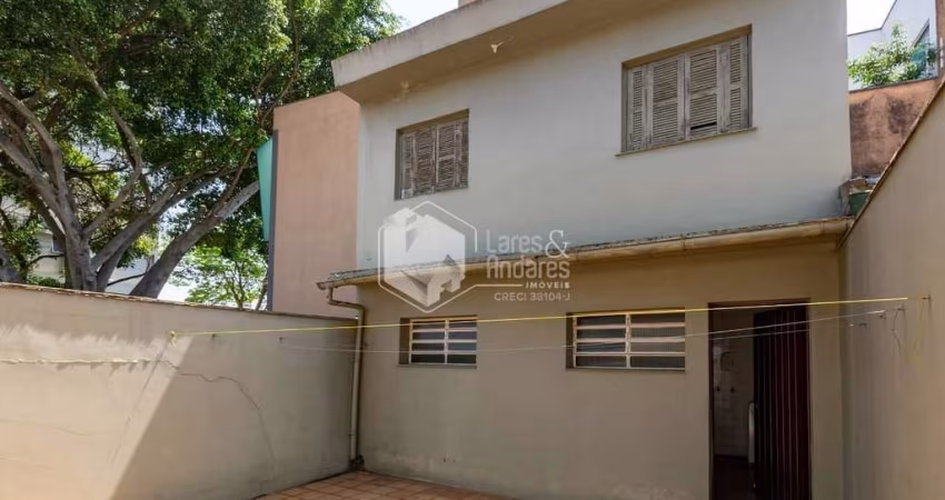 Sobrado para venda com 3 quartos, sendo 1 suíte, 217m²