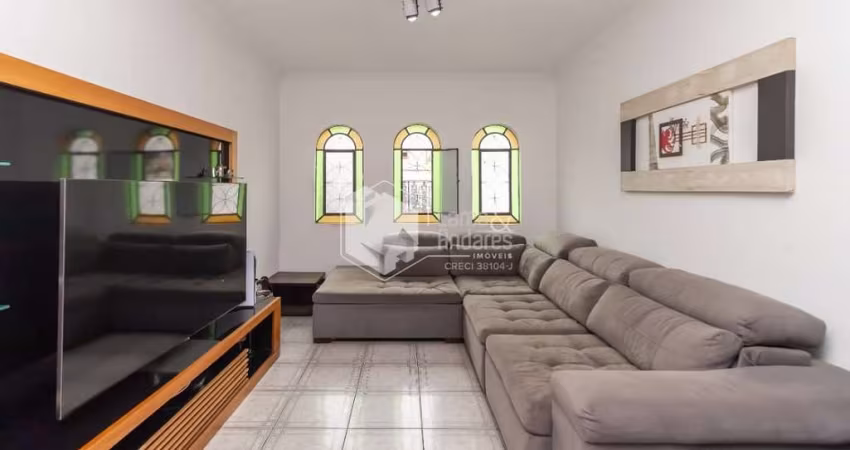 Sobrado para venda com 3 quartos, sendo 1 suíte, 210m²