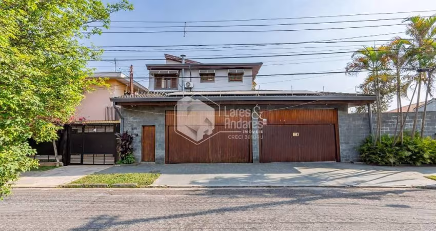 Casa tipo para venda com 5 quartos, sendo 5 suítes, 270m²