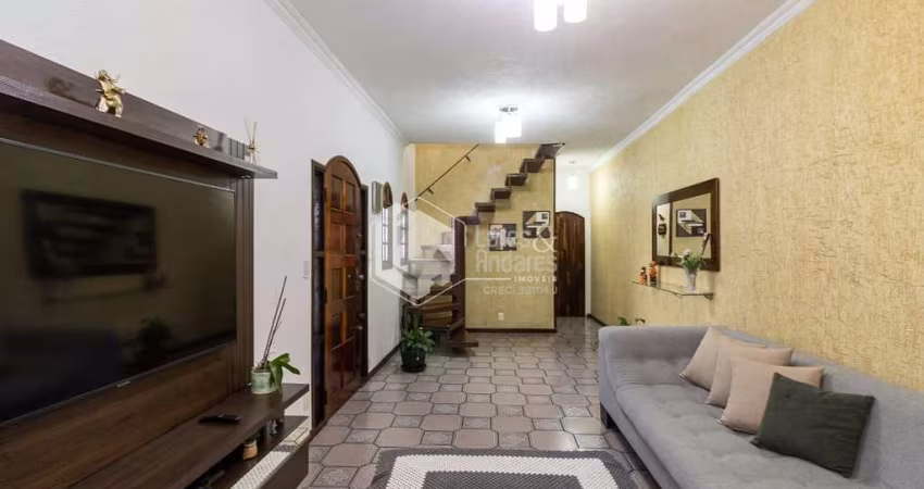 Sobrado para venda com 3 quartos, sendo 1 suíte, 188m²