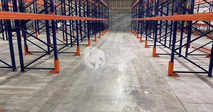 GALPÃO P/ LOCAÇÃO COMERCIAL, COM 10.850 M², SENDO 5.500M² DE ÁREA CONSTRUÍDA, COM 1.000M² DE MEZANI