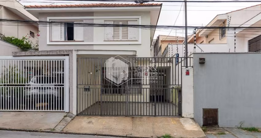Casa tipo para venda com 3 quartos, sendo 1 suíte, 129m²