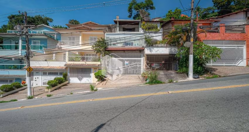 Sobrado para venda com 4 quartos, sendo 2 suítes, 236m²