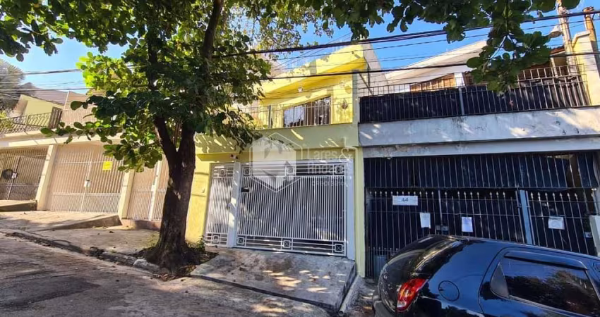 Sobrado para venda com 3 quartos, 148m²