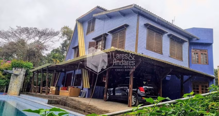 TERRENO EM CONDOMÍNIO À VENDA, EM ÁREA NOBRE COM 31372,70M², COM ÁGUA, ENERGIA ELÉTRICA, NA SERRA D