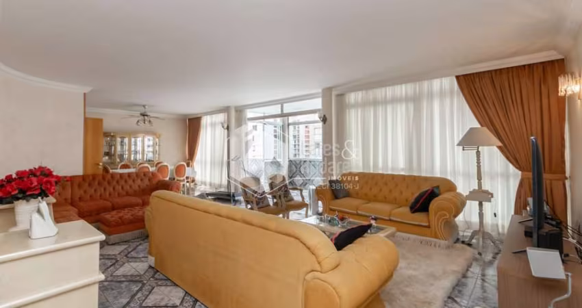 Apartamento tipo para venda com 4 quartos, sendo 1 suíte, 252m²