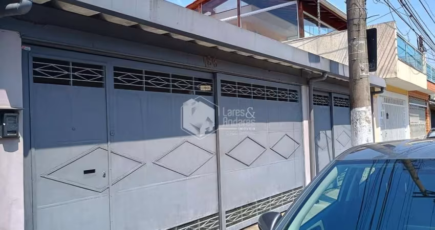 Casa de vila para venda com 3 quartos, sendo 1 suíte, 255m²