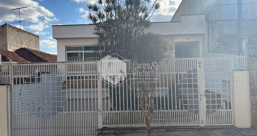 Casa tipo para venda com 4 quartos, sendo 2 suítes, 256m²