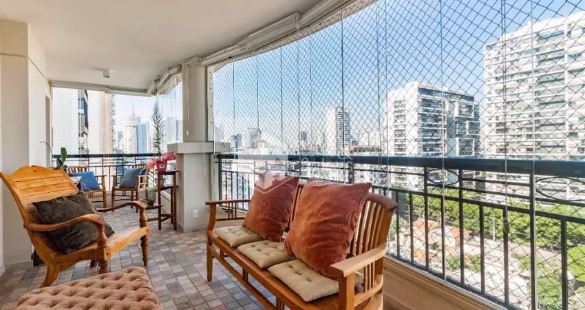 Apartamento tipo para venda com 4 quartos, sendo 3 suítes, 200m²