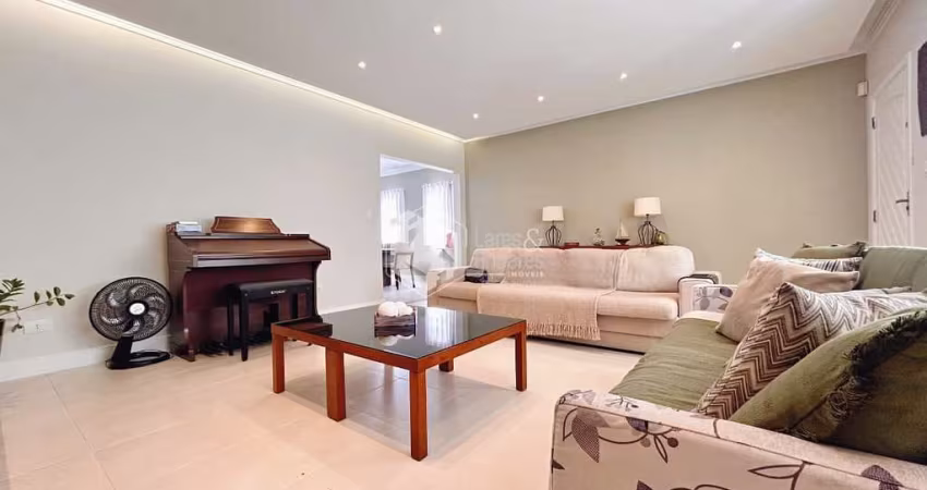 Casa tipo para venda com 3 quartos, 250m²