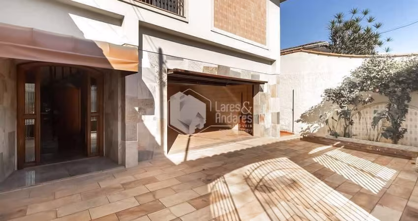 Casa à venda 4 Quartos 2 Suites 4 Vagas 209M² Interlagos São Paulo - SP