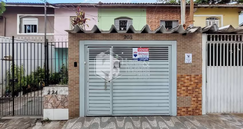 Casa tipo para venda com 2 quartos, 81m²