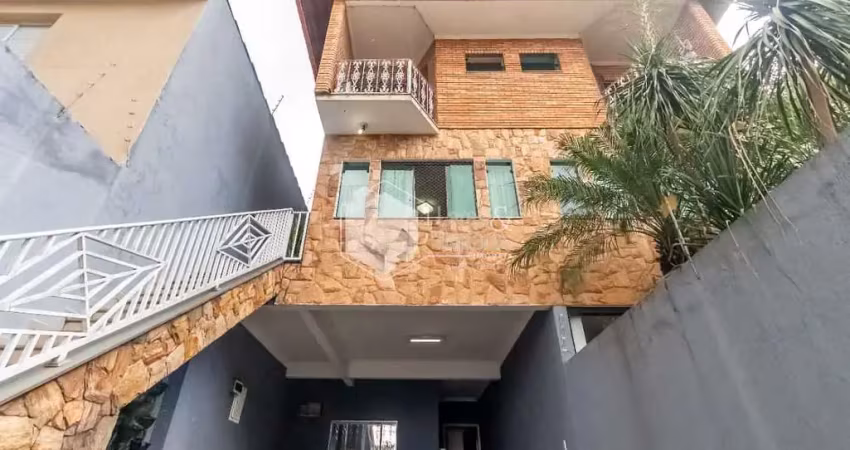 Sobrado para venda em parque são domingos com 3 quartos, sendo 3 suítes, 190m²