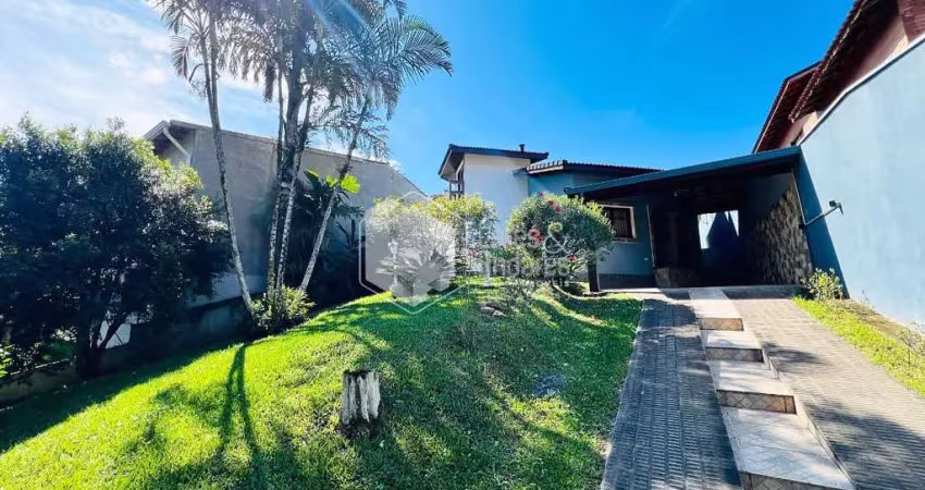 Casa no condomínio encosta verde para venda com 3 quartos, sendo 1 suíte, 215m²