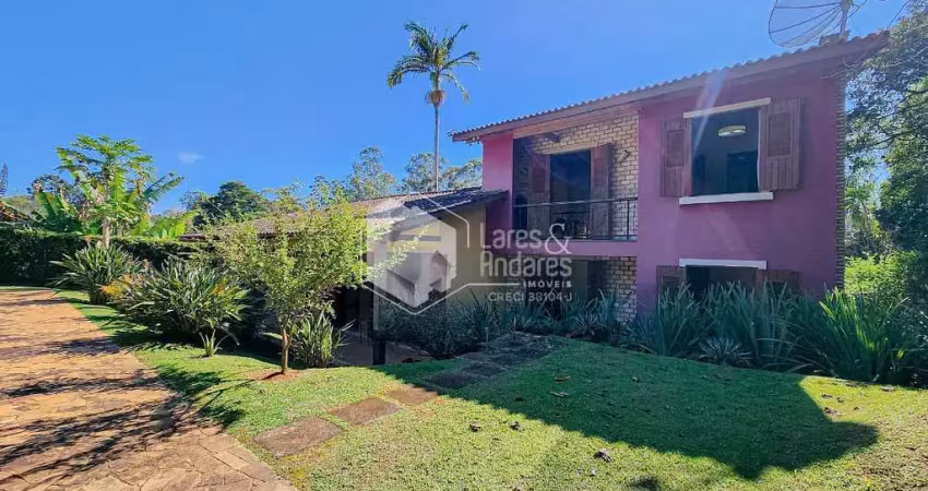 Casa no condomínio fazendinha para venda com 4 quartos, sendo 2 suítes, 408m²