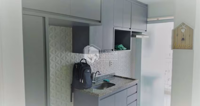 APTO À VENDA E OU LOCAÇÃO, 2 DORM, 1 SUÍTE, COM COZINHA PLANEJADA, SEMI MOBILIADA, 1 VAGA, BOX NOS