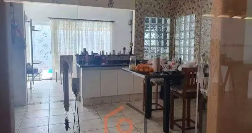 Casa com 2 quartos à venda na Avenida Comendador Alberto Dias, 1553, Vila José Bonifácio, Araraquara
