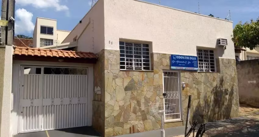 Casa com 3 quartos para alugar na Rua Angelina de Lacerda Carvalho, 59, Centro, Araraquara