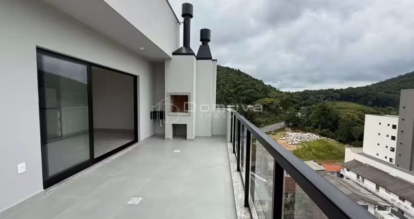 Cobertura duplex no edifício solar toscana com 03 suítes, sacada com churrasqueira à carvão e vista para as montanhas
