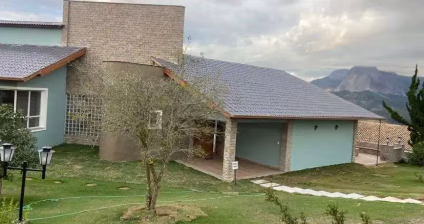 Casa de alto padrão - onde o luxo encontra o silêncio