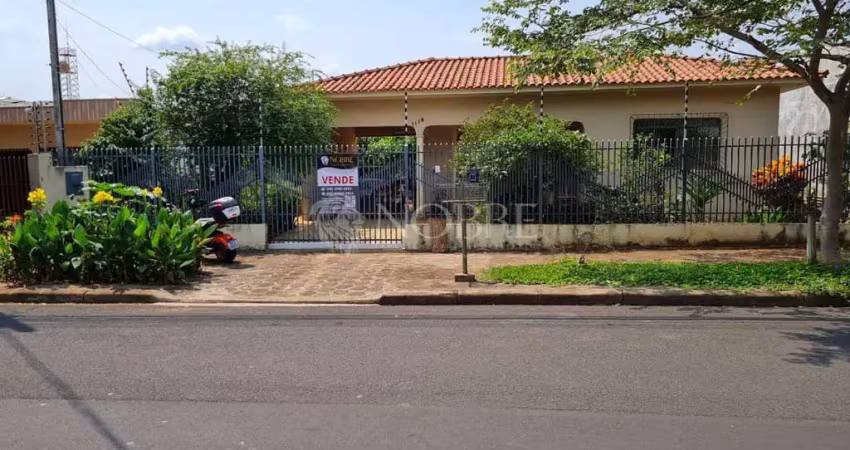 Casa na zona 07 - rua afonso pena - próx. av pedro taques