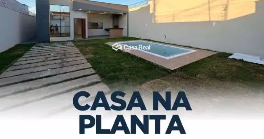 Casa na planta com área gourmet e piscina - próximo à av. norte