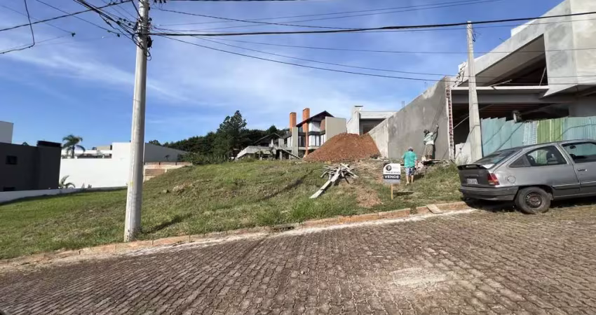 Terreno de 16m de frente com belo pôr do sol no terra madre