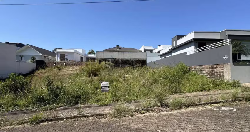 Terreno no jardim das hortênsias em frente a área verde